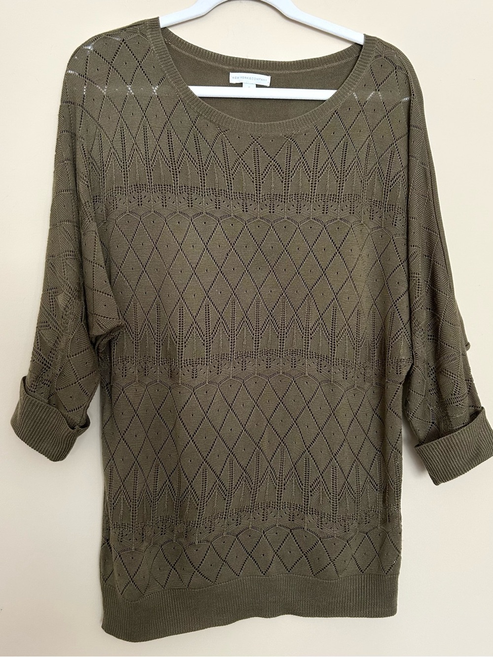 New York & Company Women’s Olive Green Scoop Neck Tunic Sweater